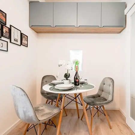 Apartament Athena - Inima Pietei Unirii - By Openhouse *